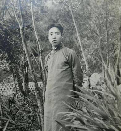 恋人得了绝症,家里不同意他执意要娶,婚后五年,妻子幸福中离世_张宗和