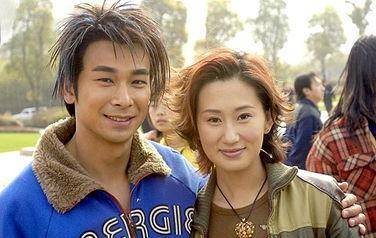 张丹露赵文卓背后的女人为爱息影生下三个孩子家庭幸福