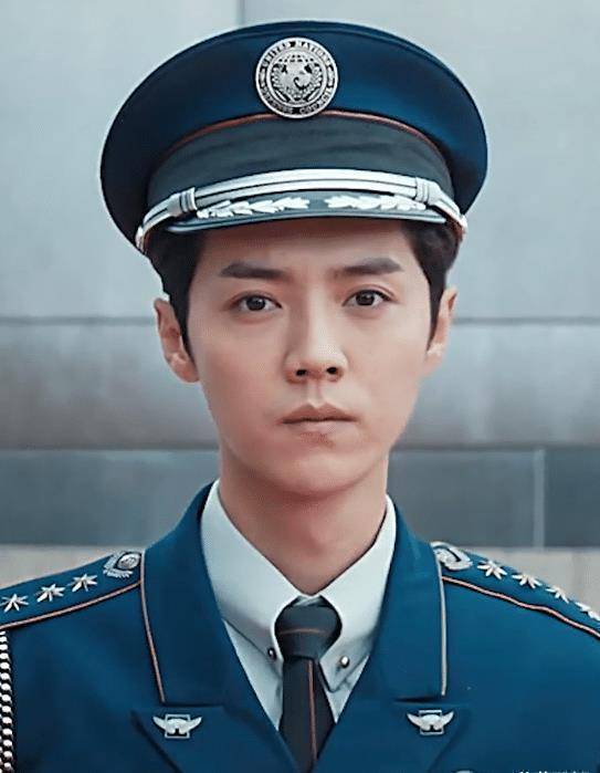 原创鹿晗第一次谈娘娘腔标签当众哽咽落泪全网都欠他一个道歉