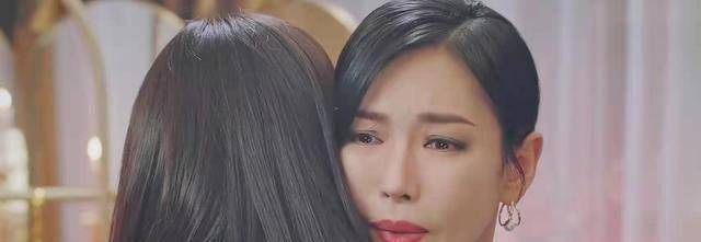 千瑞珍被迫与周丹泰继续举行婚礼,在此之前,她安排夏允哲和恩星一同