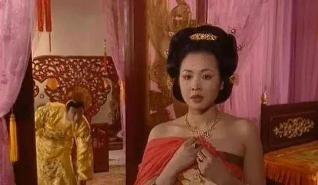 尾随小妈进换衣间企图非礼,暴露后竟弑父篡位_杨勇_隋文帝_宣华夫人