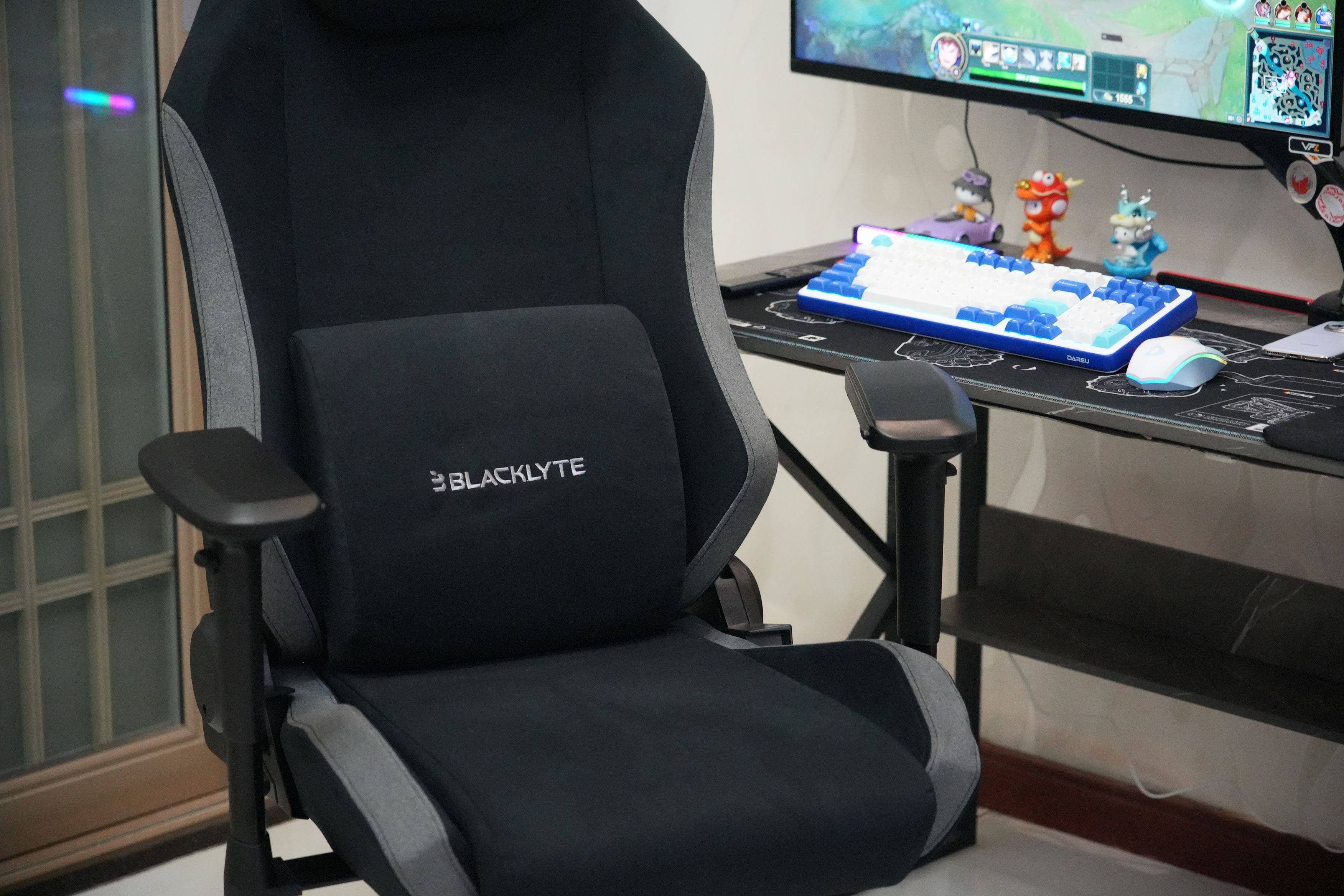 Blacklyte逐夜 逐·浪电竞椅体验评测：软件行业从业者的真实体验感受