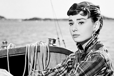 原创女生都把她视为女神被评选有史以来最美女性赫本有什么魅力吗