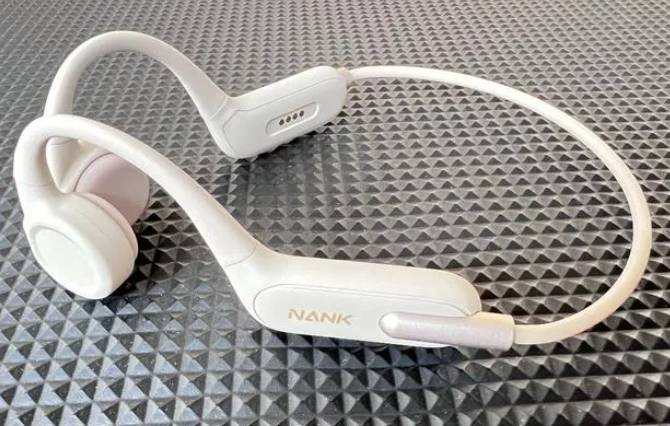 有没有防水运动蓝牙耳机推荐?自费体验,这四款游泳耳机超值购入!