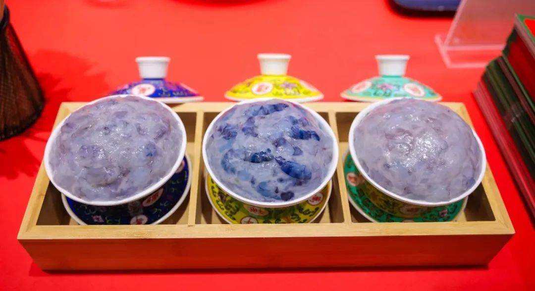 毛肚腰片之后为何大龙燚豪渝等都盯上虾滑爆品