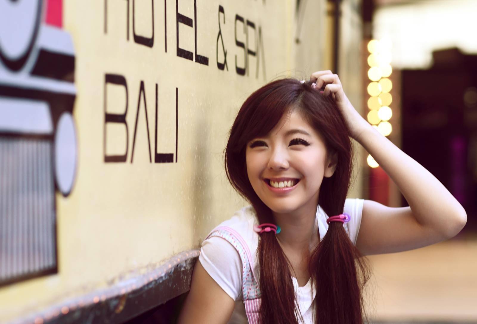 "赵奕欢节目评级哭了,黄龄却当场拿戏约,活成了陈奕迅_电影_网络_作品