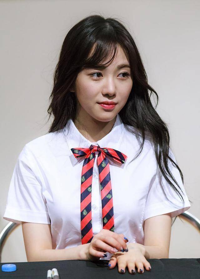 aoa权珉娥不原谅申智珉,遭受十年的霸凌,网友理解权珉娥的做法