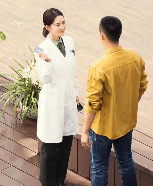 导演才刚喊停,李沁就秒变脸的模样亮了_时候_特种兵_爱情
