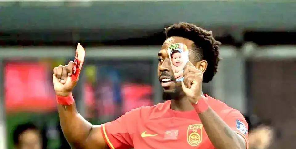 费南多空翻庆祝首球武磊空翻庆祝带帽王大雷跪地朝天怒吼