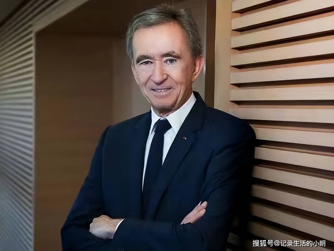 他凭借lvmh集团去年创下的惊人营收,成功蝉联了世界首富