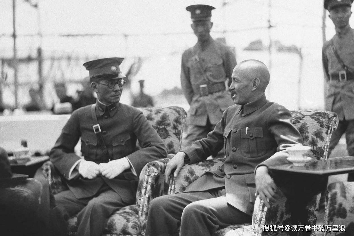 地下党2位团长同时被剥夺兵权,原以为暴露了,原来不过虚惊一场_张冲