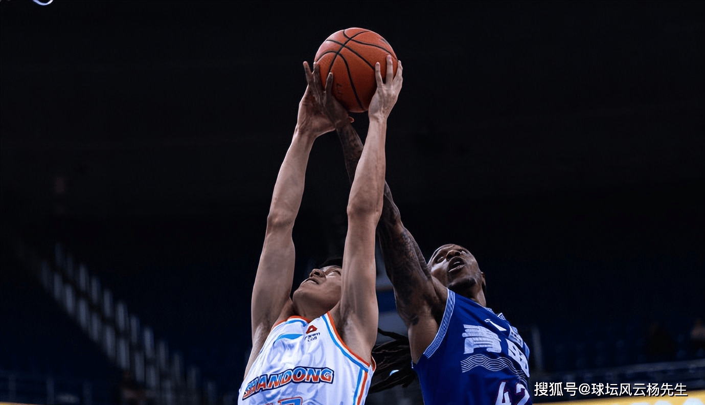 开花以及赵嘉义和杨瀚森的出色表现,都是青岛男篮能够赢得比赛的关键