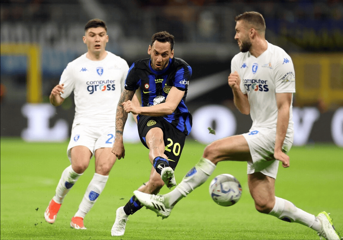 国际米兰2-0恩波利,赛后评分出炉,想不到他的得分倒数第一