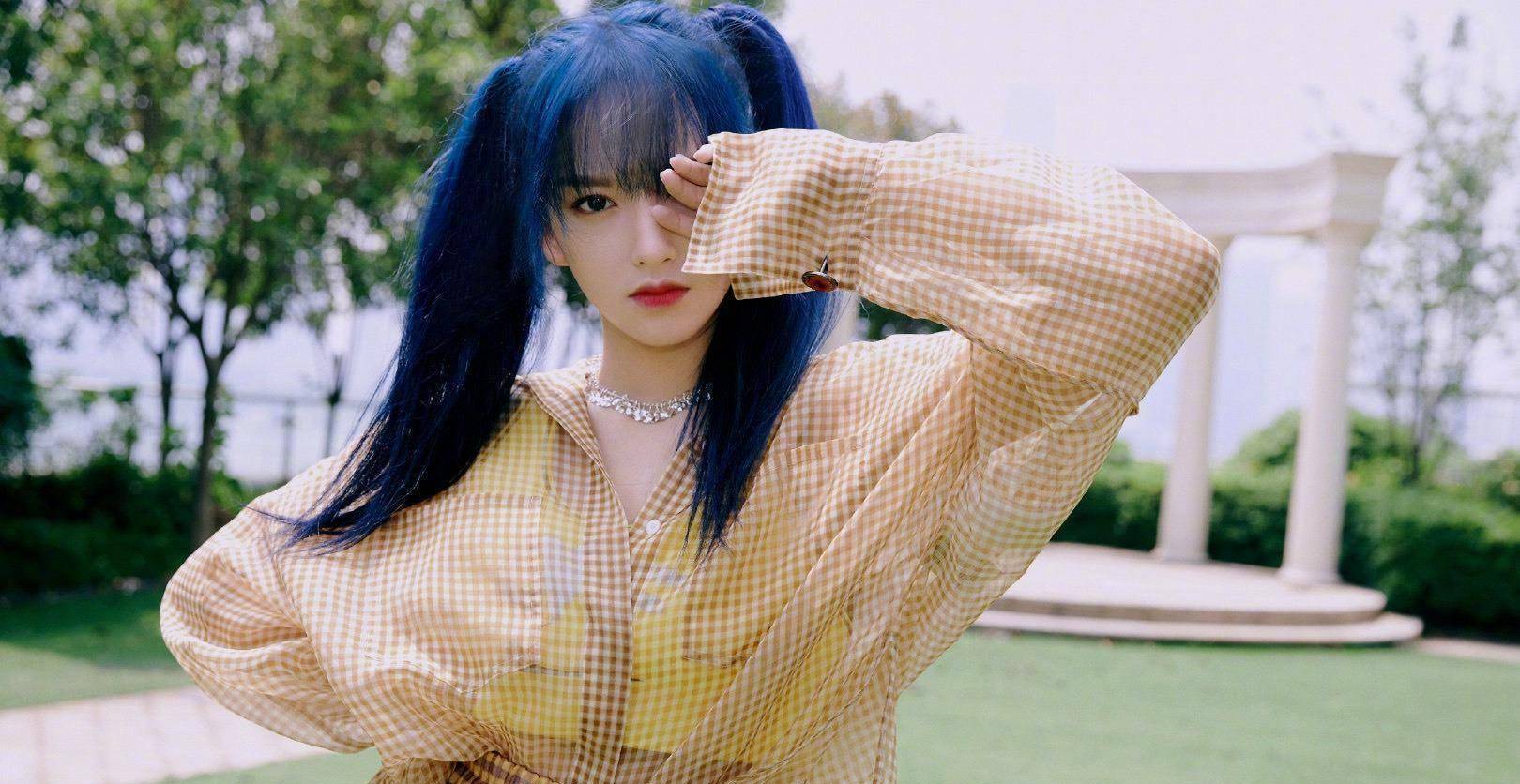 程潇挑战茶艺照不及格为了秀细腿穿透明格子裤双马尾又纯又欲