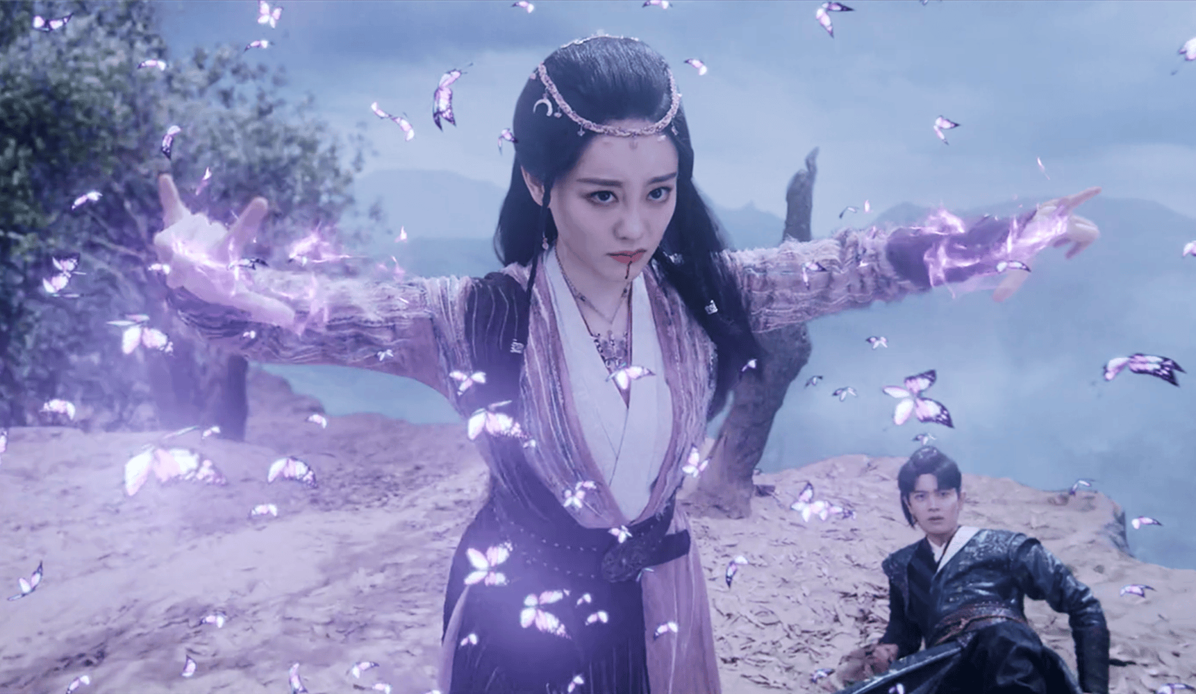 居然掉到了海中,还被贝儿所救,贝儿乃是海妖族或者说海灵族的小公主