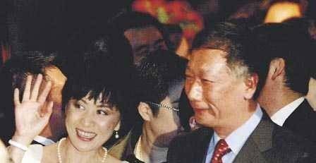 娶了白富美后,却成了顶级富豪,与李嘉诚平起平坐_郭台铭_林淑如