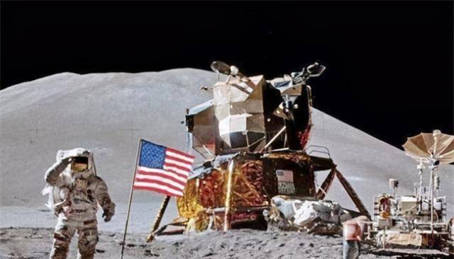 比如根据美国和前苏联带回月球土壤的分析,月球上的土壤应该是像沙漠