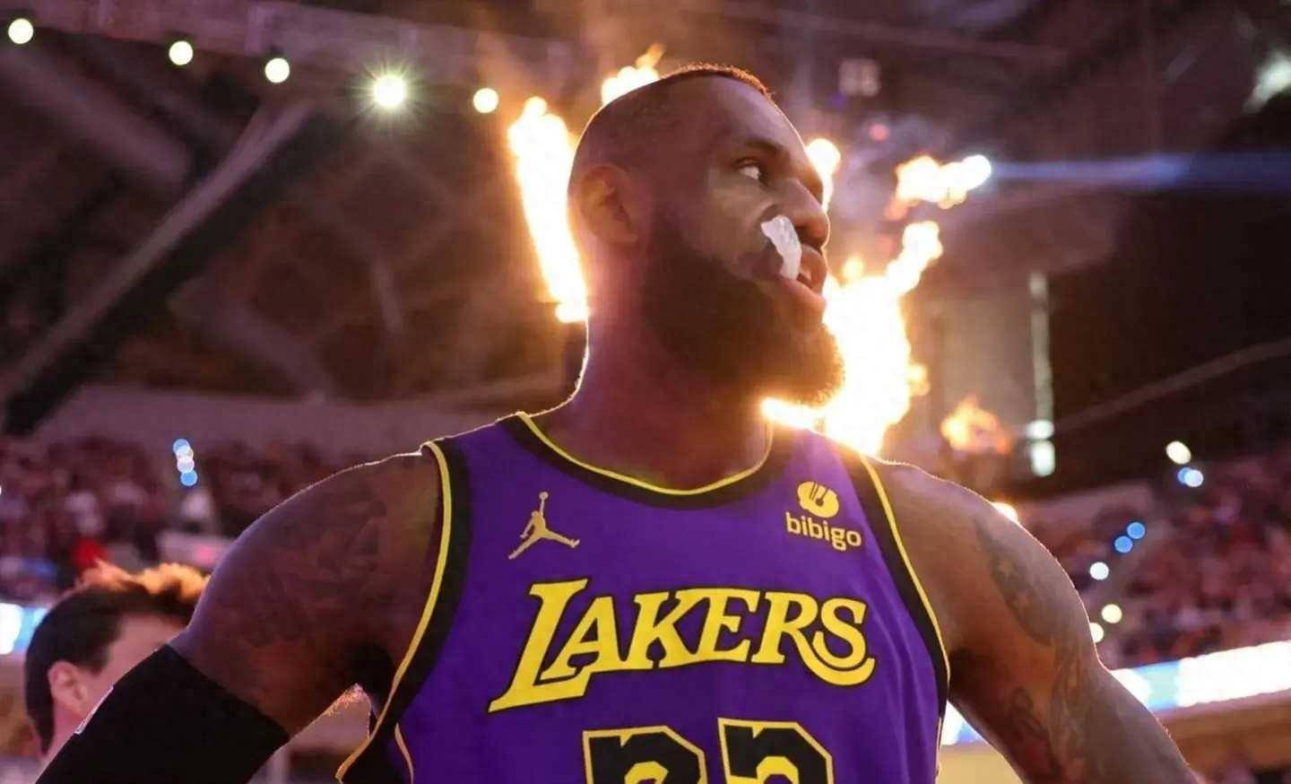 原创雷阿伦透露詹姆斯热火时期爱跟队友斗还喜欢在媒体面前自吹