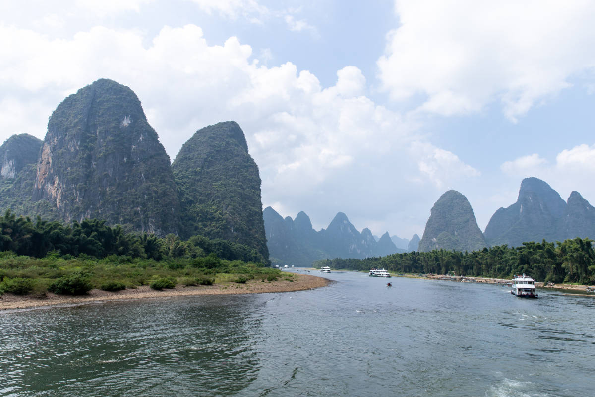 跟团广西桂林旅游四天景点路线,广西桂林跟团四日景点行程,详细