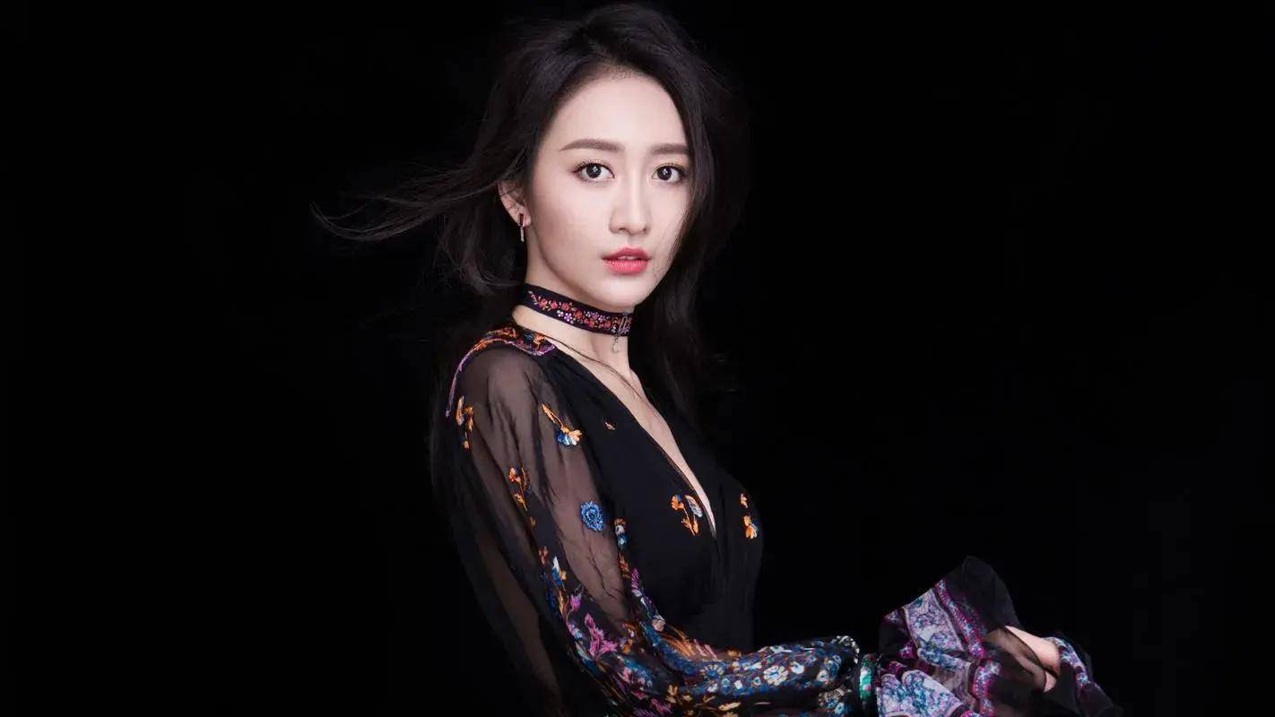 曾和杨幂抢刘恺威的王鸥,如今怎么样了?_袁姗姗_张戈_生活