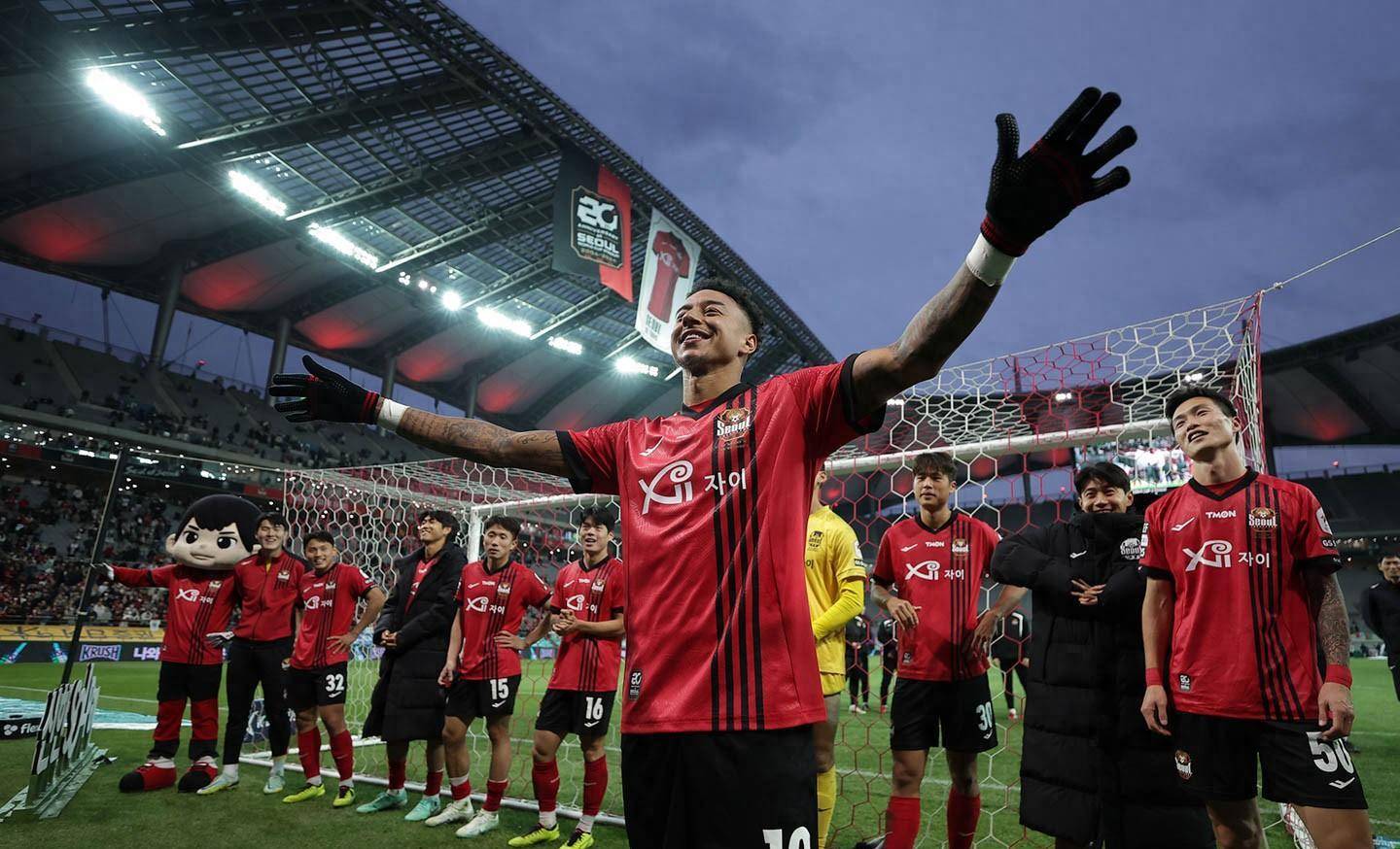 原创从捧杀到棒杀被社交媒体玩新的林加德们