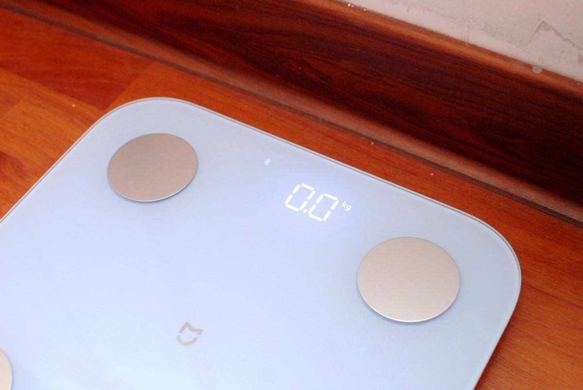 米家体脂秤S400：双频科技助力，身材管理更精准