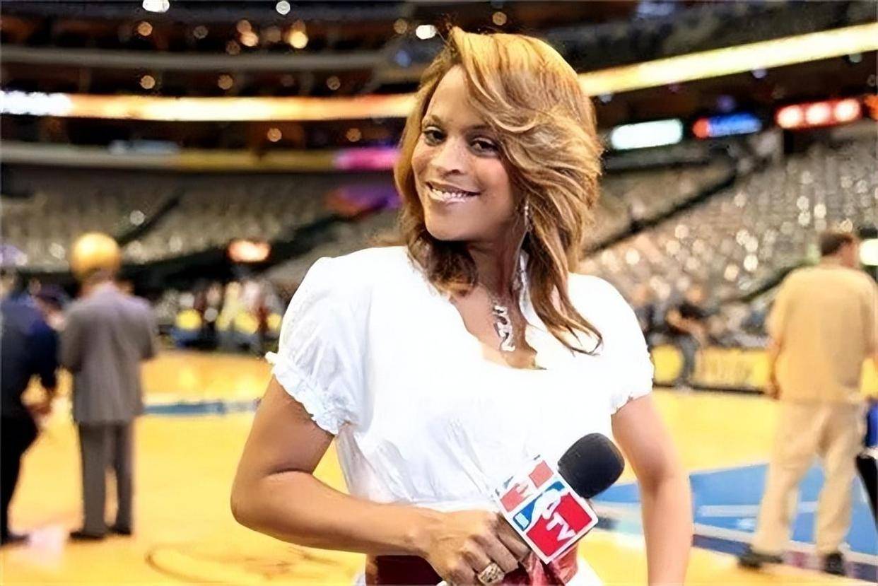 49岁姿色犹存,与37岁模特交往却仍不检点_马龙·耶茨_球员_球迷