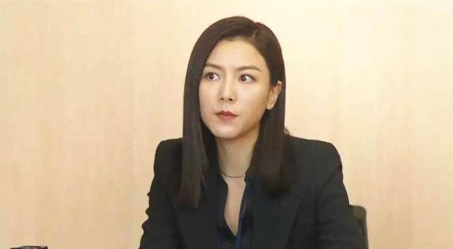 tvb管理层变动6女星遭冷遇长期无戏黄翠如携老公回内地_邓佩仪_新剧