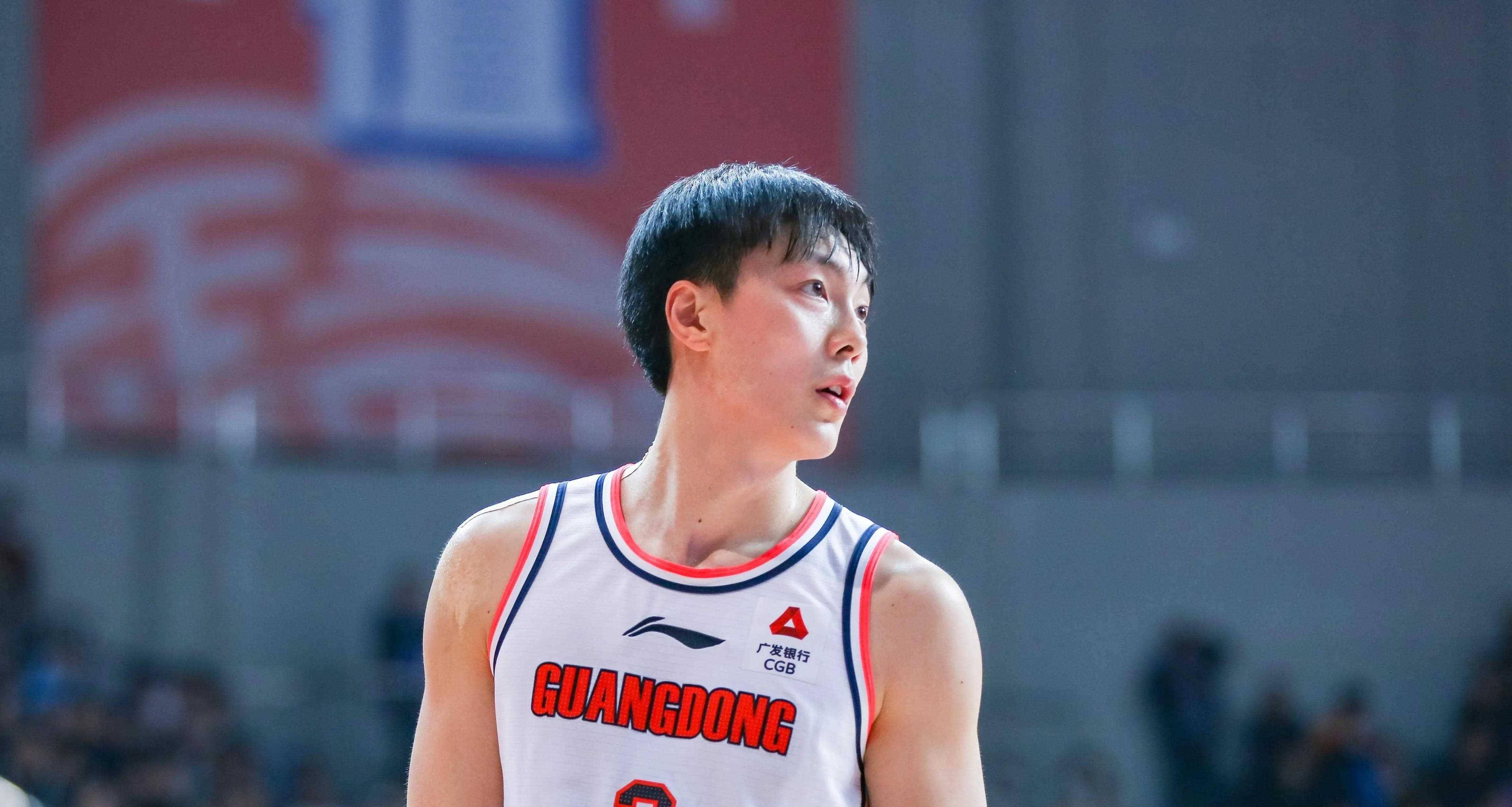 第48轮全部结束,广东辽宁剑指总冠军,产生了25大不可_比赛_进攻_徐杰