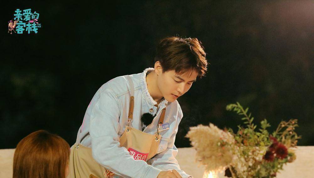 马天宇做饭打扫应接不暇,吴磊林心如出手相助不管客栈的模拟考核多么