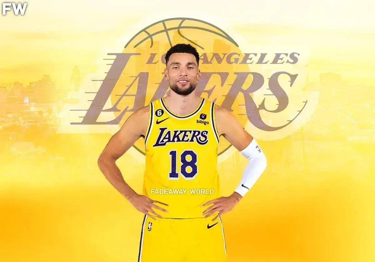 扎克·拉文洛杉矶湖人队交易:德安吉洛·拉塞尔(先签后换),里维斯