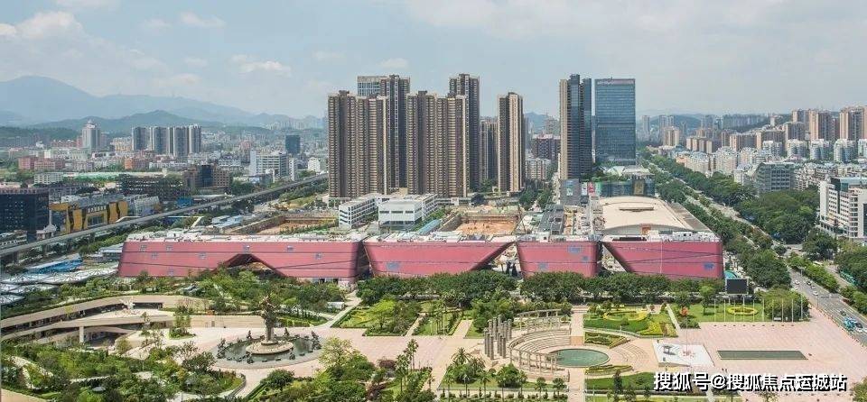 除了以水晶体育馆为代表的运动健康场所外,还有以香港中文大学(深圳)