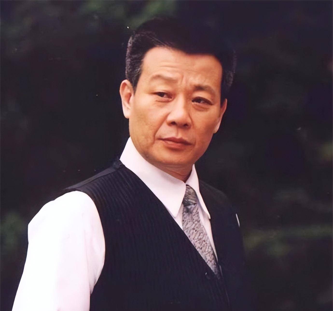 坐拥双妻享齐人之福68岁寇世勋来世不会再娶2个老婆太累了