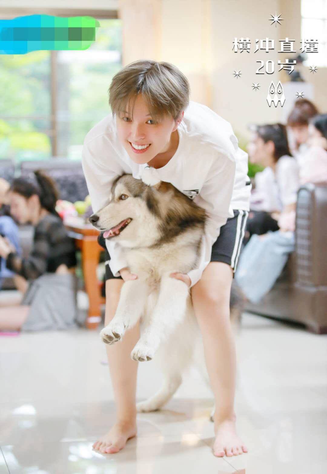 《横冲直撞20》第二季开播,火箭少女101成团近两年,各自发展大不同_孟