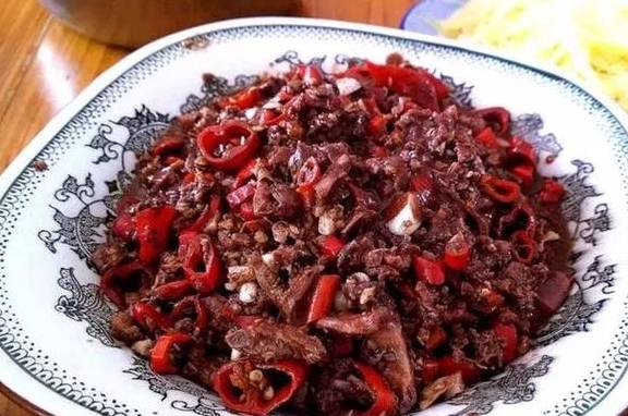 鸭肉这段位不应该打不过鸡啊