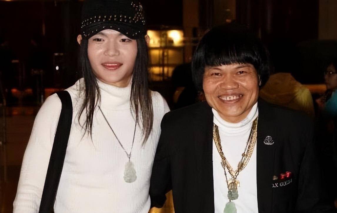 原创周星驰好兄弟曝出大瓜人丑魅力大3个老婆在身旁
