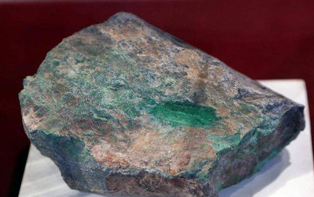 原创小伙云南购一石头上节目称价值4个亿专家说少了