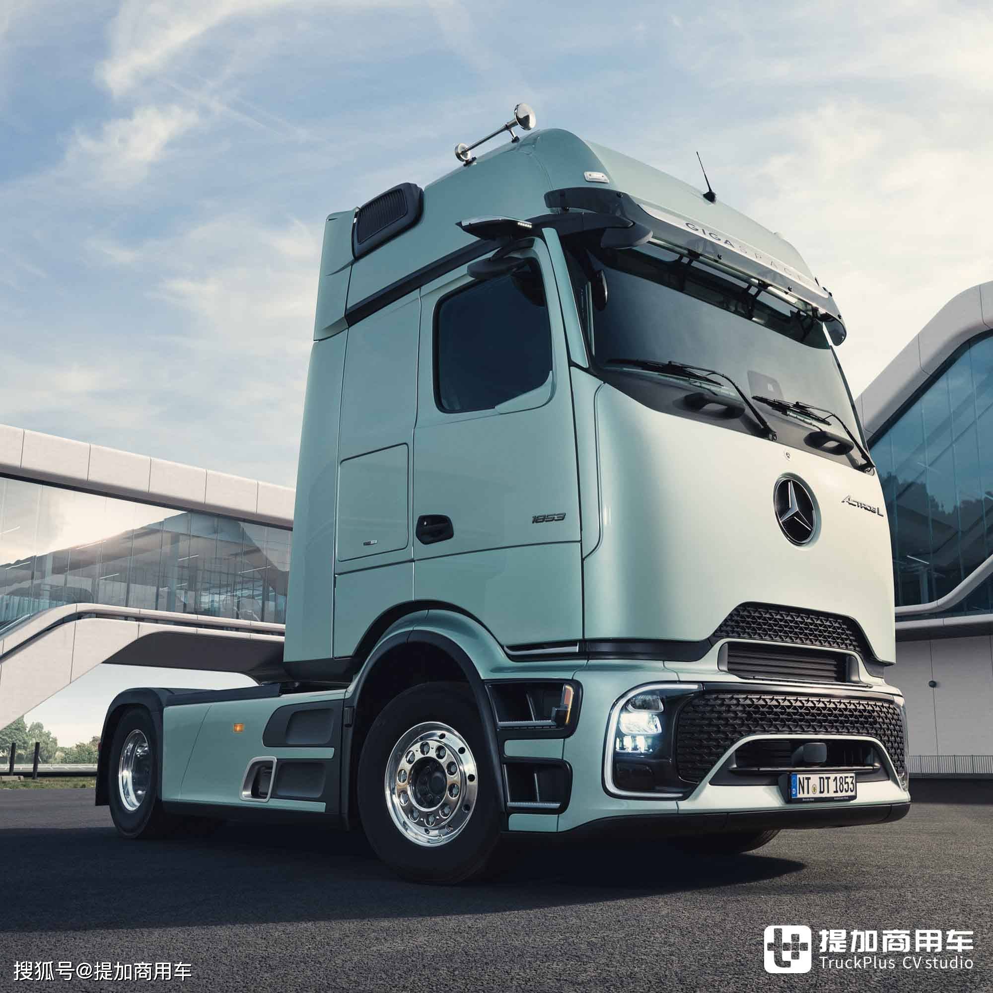 全新一代奔驰actrosl旗舰卡车来袭,欧卡最新战力,配置有多强?