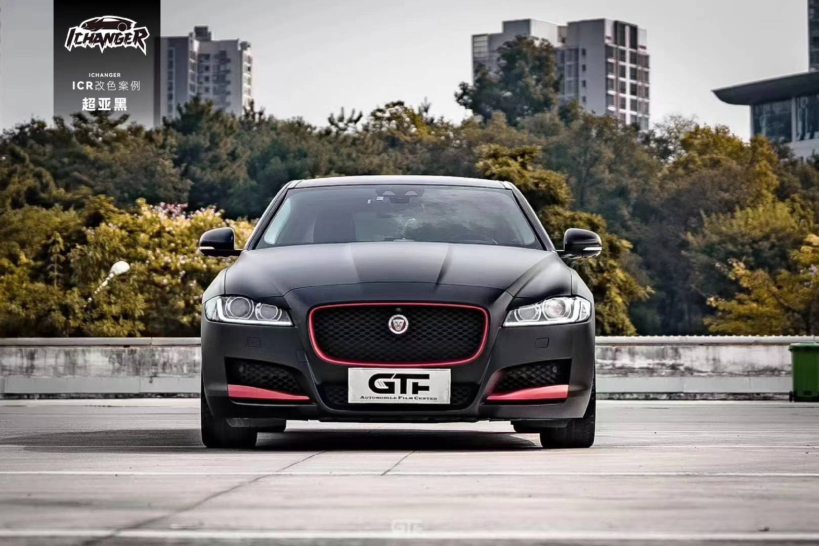 捷豹xficr改色膜超亚黑看起来战斗力十足
