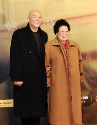唐僧富豪妻子陈丽华在故宫住了2晚,亲眼看见黄鼠狼拜月亮