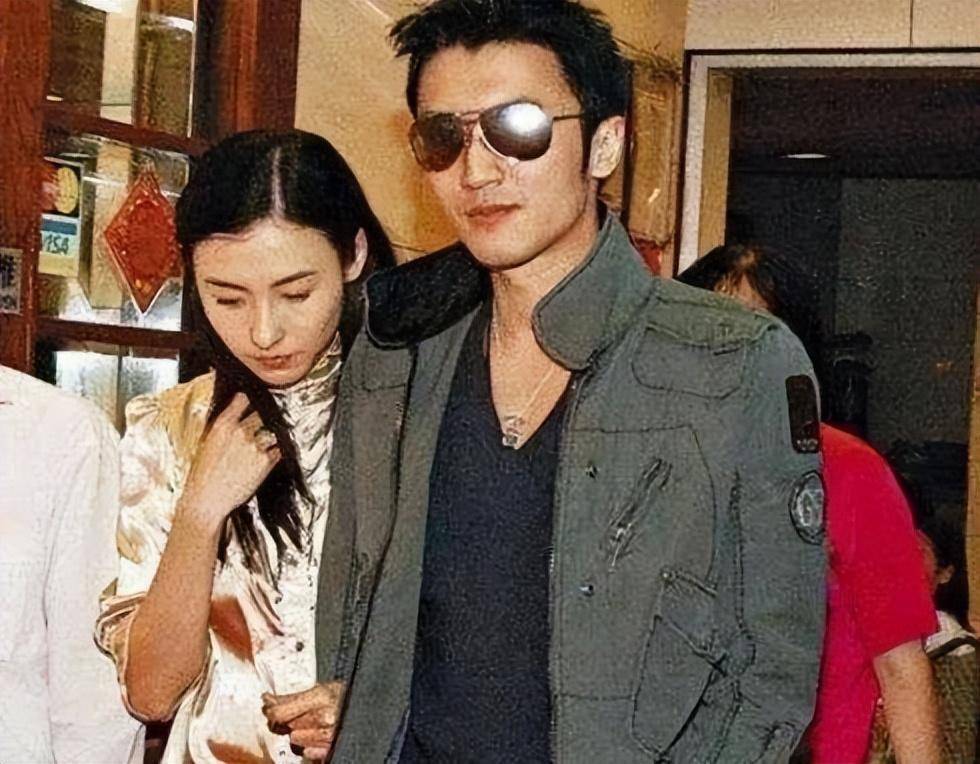 谢霆锋对张柏芝超越喜欢的深情原来这才是真爱