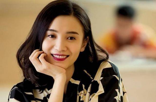 原创小宋佳两段感情扑朔迷离只谈恋爱不结婚41岁仍未婚