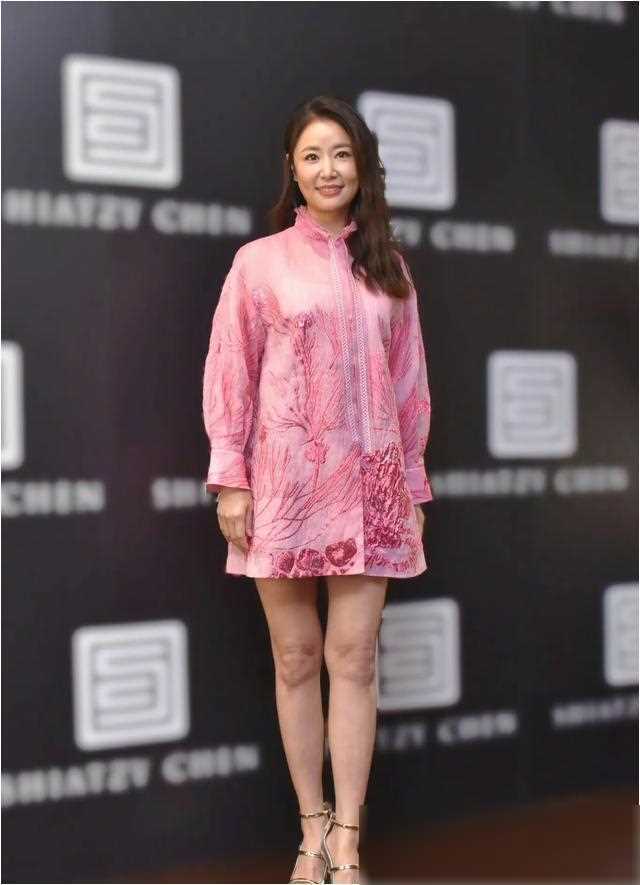 原创林心如生图曝光发腮明显网友颜值不及当年