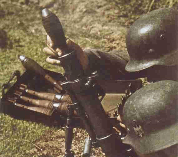 德国人喜欢用步兵炮,但是步兵炮感觉没迫击炮那么便携啊!