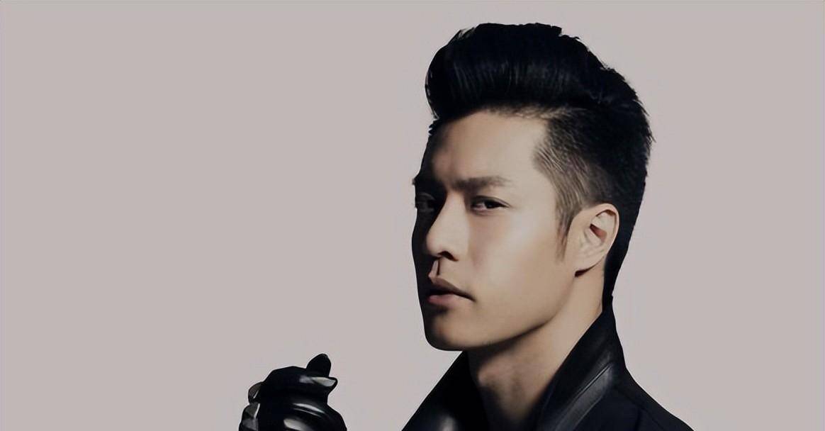 原创萧亚轩17年18个男友曾与小16岁学生恋爱她真的快乐吗