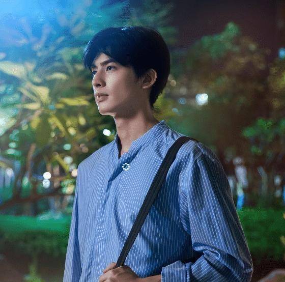 原创原创以家人之名凌霄平时多压抑看他的头像就知道了女粉瞬间心疼