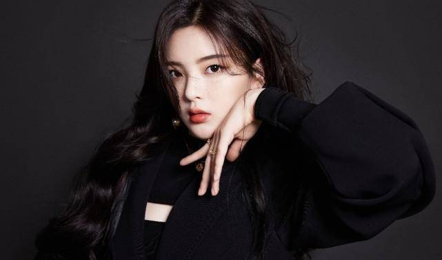 杨超越发文是我太信任了疑似回应耍大牌事件却再被说没文化