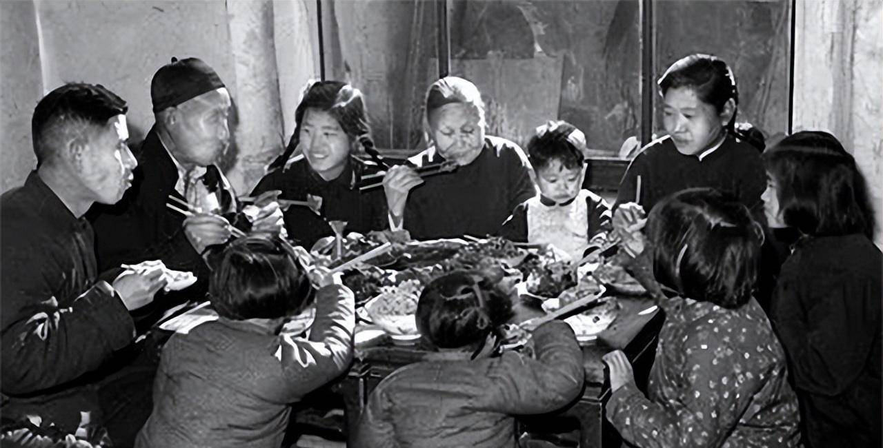 原创76年北京知青娶上陕北媳妇2年后考上大学岳父流泪怕你出息