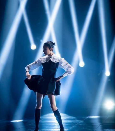 被董洁蛊惑到了沉静优美梦回当年冷清秋颜值能打但口碑难挽回