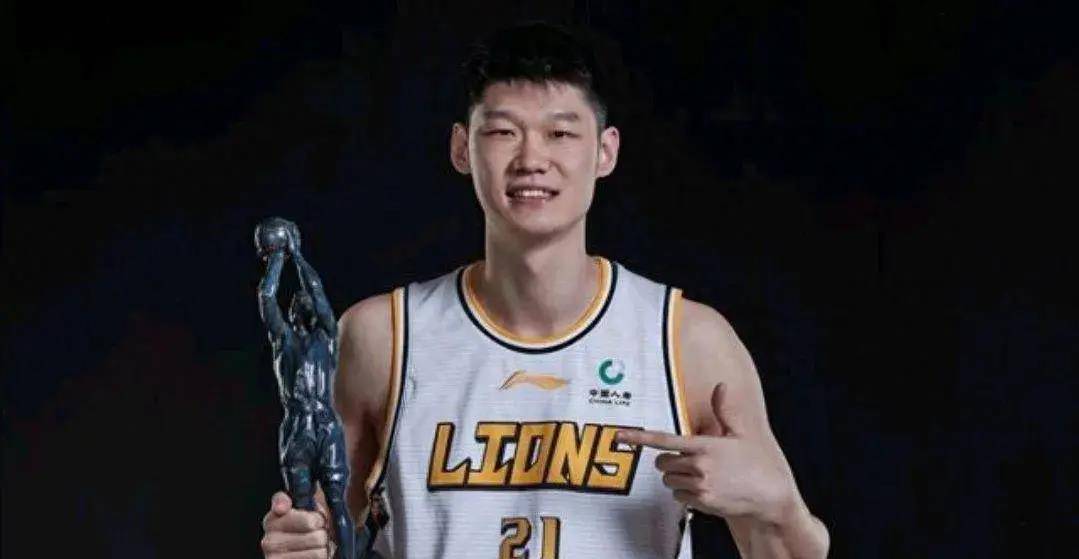 cba名宿之子进步神速,有望入选我们男篮 不比赵继伟差_篮球_能力_技术